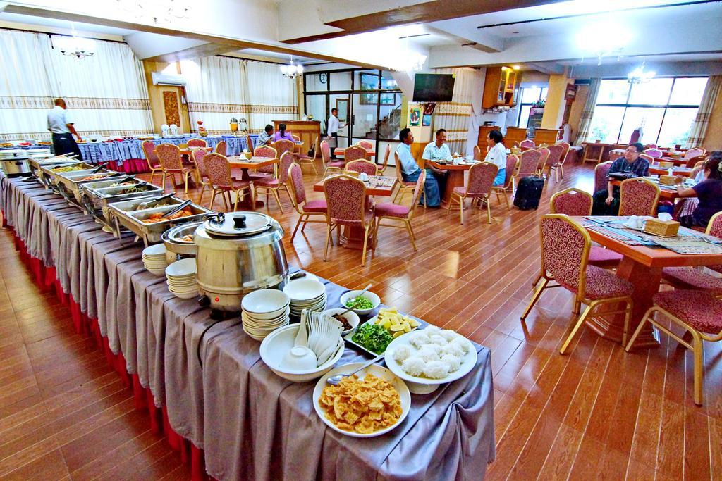 Golden Country Hotel Mandalay Exterior photo